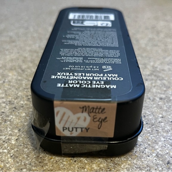 NIB - NudeStix Magnetic Eye Colour - Putty - Picture 4 of 5